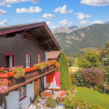Gemuetliche Ferienwohnung Saalfelden Bagian luar foto